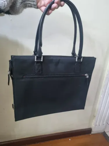 Bolsa de mao feminina marca Chenson!