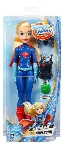 Supergirl da linha DC Super Hero Girls, fabricada pela Mattel