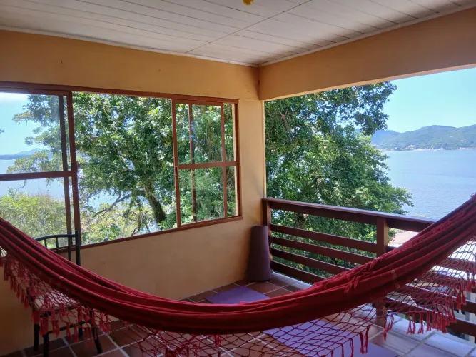 Alugo Quarto