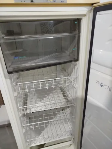 Freezer Vertical 240L Consul