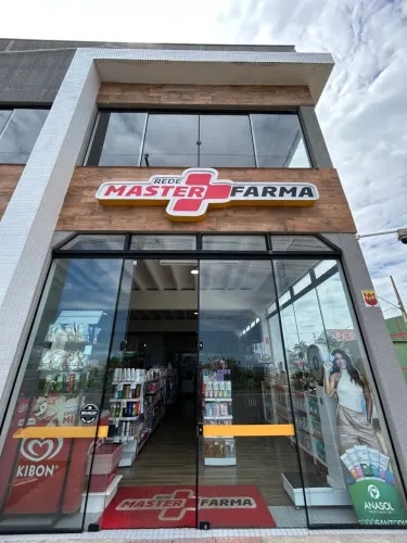 Vendo Farmácia  no litoral do Paraná ( Guaratuba) 