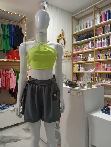 Top Cropped Feminino Frente Cruzada - Verde <br>Elegância com estilo!