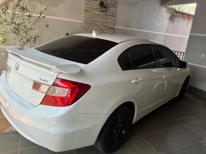 Honda Civic Sedan LXR 2.0 Flexone 16V Aut. 4P 2014