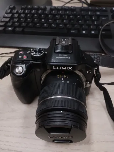 Lumix G5 (3mil clicks)