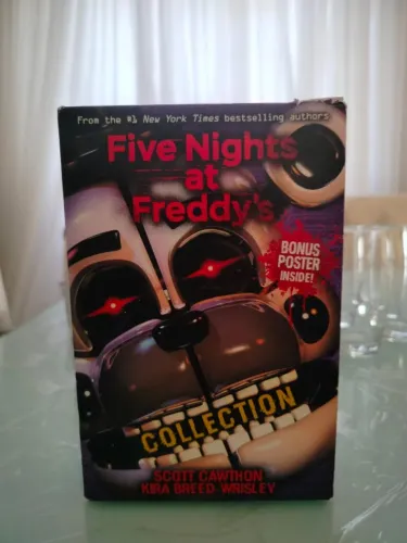 Conjunto de Livros Five Nights at Freddy's Collection - EM inglês