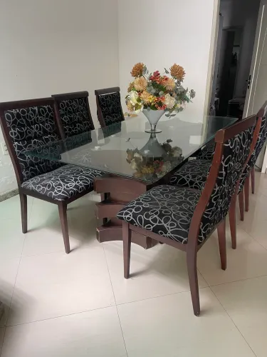 Mesa de jantar 06 lugares