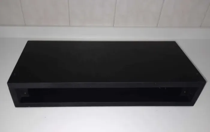 Rack 1U em Madeira para Powerplay, Equalizador e Equipamentos de Áudio