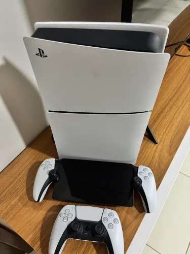 PS5 Slim 825gb