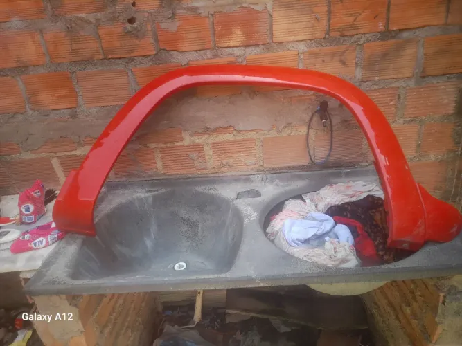 Pararama da caminhonete RAM dianteiro lado direito do passageiro