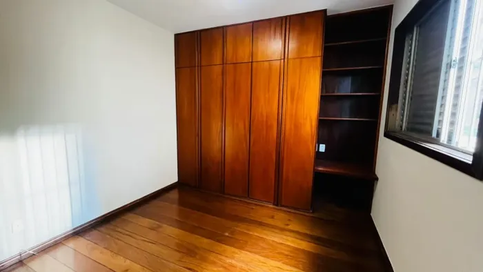 APARTAMENTO À VENDA NO BAIRRO BURITIS 4 QUARTOS 1 SUÍTES 2 VAGAS