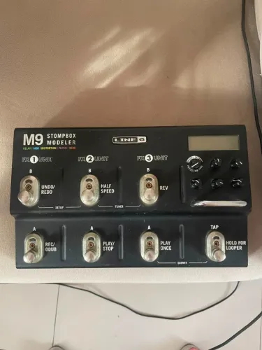 Pedaleira Line 6 M9 Stompbox Modeler