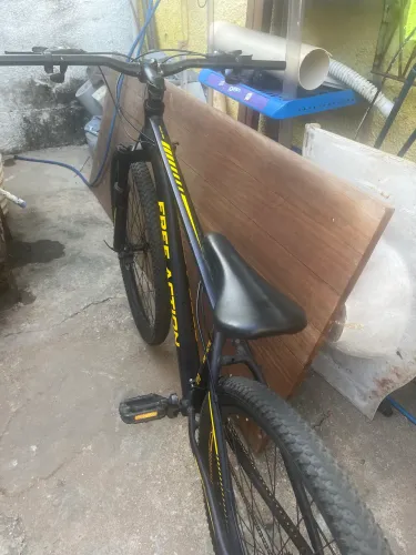 Free Action, aro 29, MTB