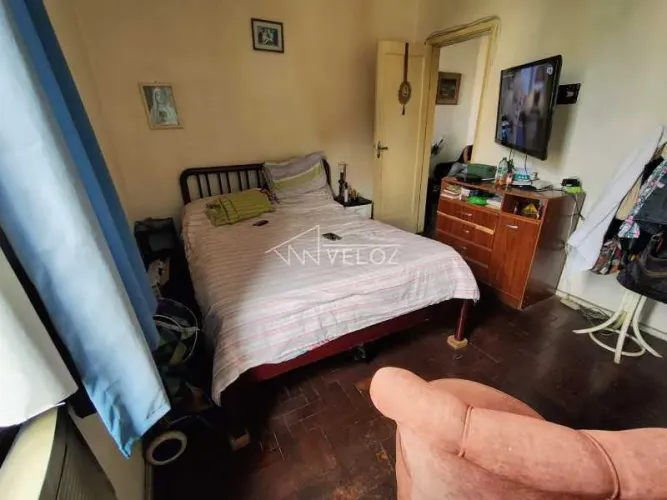 Apartamento : / Residencial / Glória