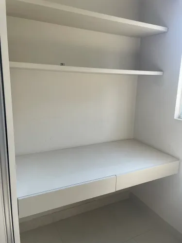 Bancada c/ 2 gavetas de Escritório em MDF + 2 Prateleiras