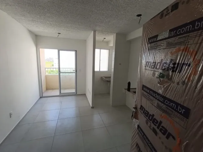 ALUGA-SE - RESIDENCIAL TOULON