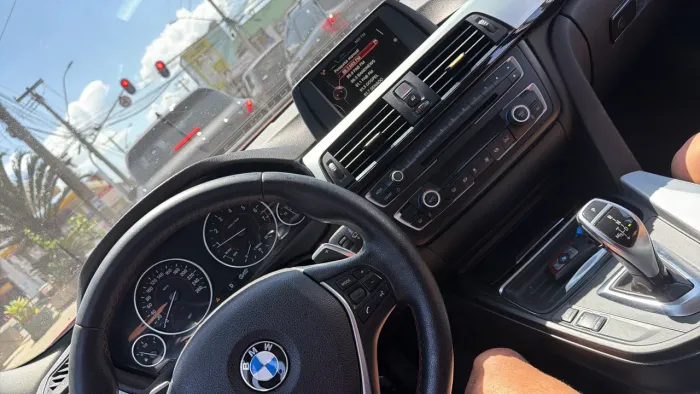 BMW 320I A 2.0 Turbo/activeflex 16V 184cv 4P 2015