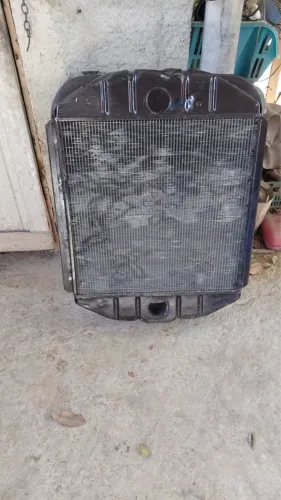 Radiador de mercedes.  1313