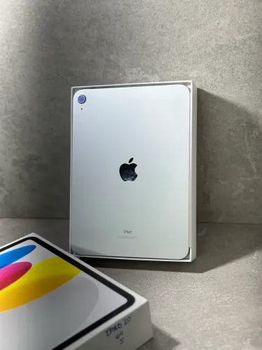 ? iPad 10ª Geração 64GB Prata - Impecável!