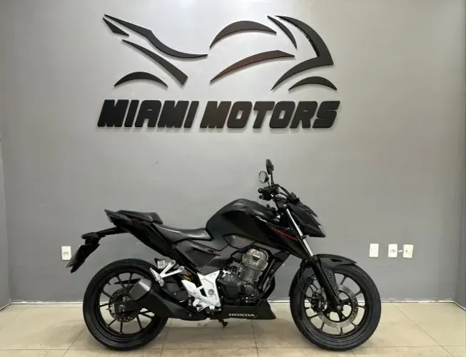 CB 300F