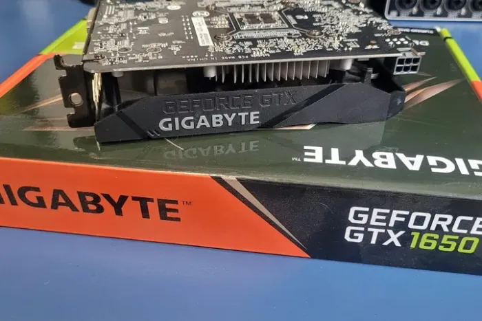Placa de Vídeo NVIDIA GTX 1650 GIGABYTE 4GB GDDR6 REV. 2.0 SINGLE FAN