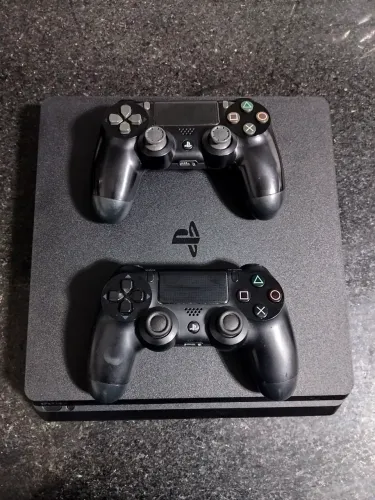 PS4 SLIM