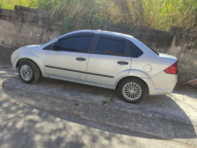 Ford Fiesta Sed. 1.6 8V Flex 4P 2005