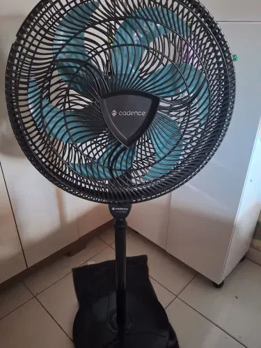 ventilador grande candence de coluna 