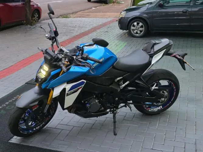 SUZUKI SUZUKGSX-S1000 2025