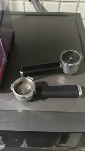 Cafeteira Espresso Oster PrimaLatte Touch Red para Cápsula, Pó e Sachê - 127V