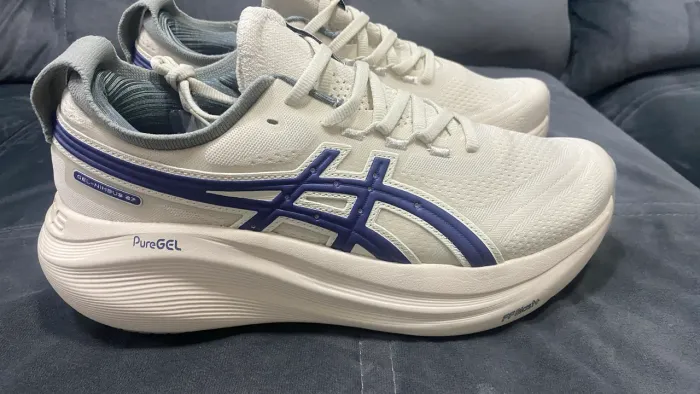 Asics gel nimbus 27