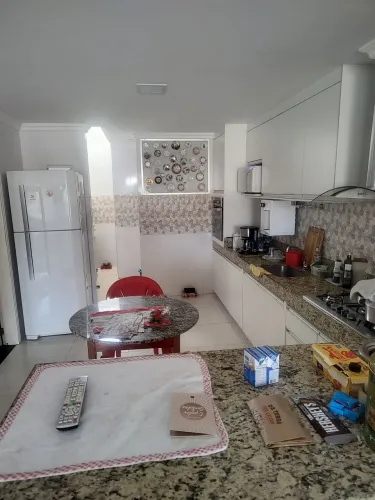 Casa alto padrão 3 quartos mobiliada. Centro vila velha