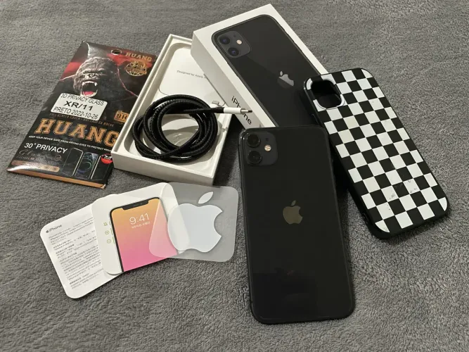 iPhone 11 128GB preto