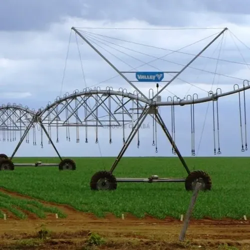 Fazenda para agropecuária de porteira fechada no estado de Goiás