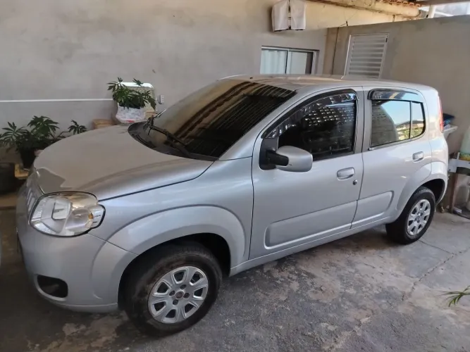 Fiat Uno Vivace/rua 1.0 EVO Fire Flex 8V 5P 2011