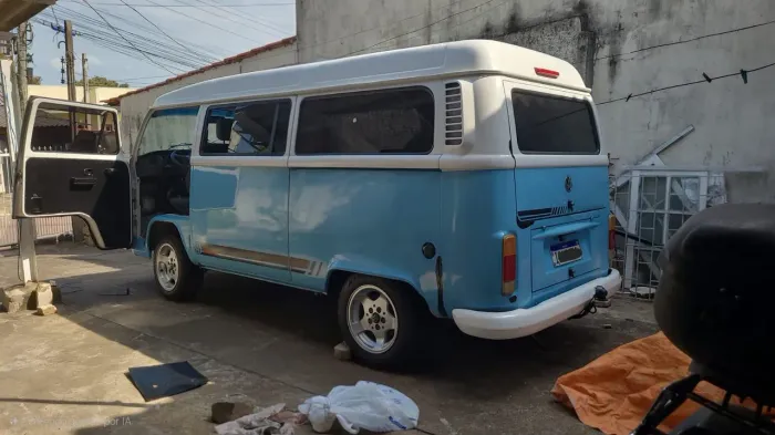 Volkswagen Kombi Standard 1.4 MI Total Flex 8V 2011