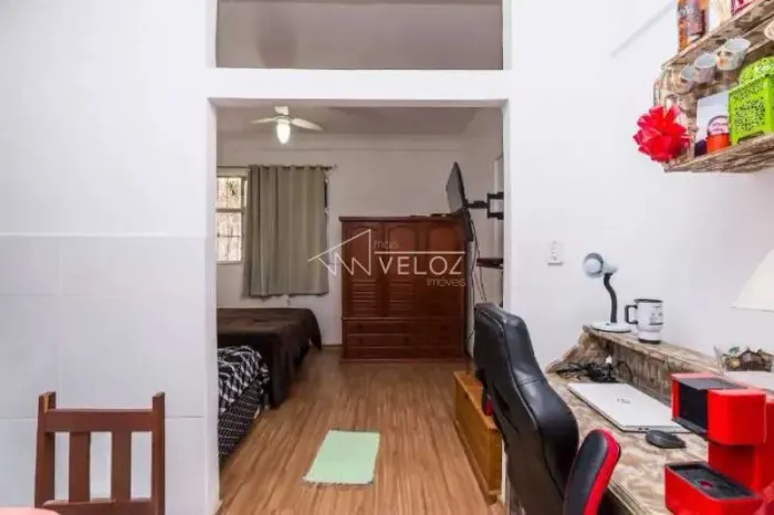 Apartamento : / Residencial / Santa Teresa