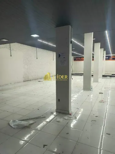 IMOVEL COMERCIAL BEM LOCALIZADO