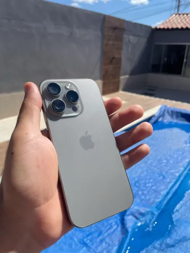 iPhone 16 Pro Impecável