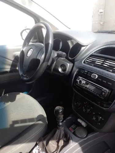 Fiat Punto Attractive Italia 1.4 F.flex 8V 5P 2015