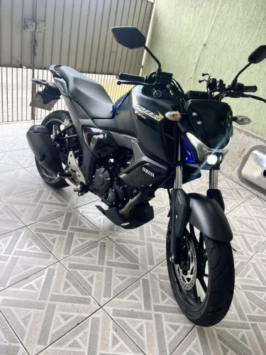 FZ15 2025