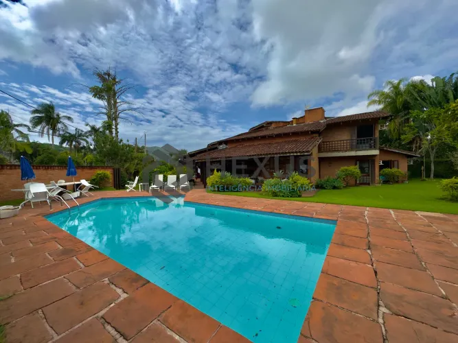 Casa Rústica com piscina e área gourmet no Jardim Acapulco, Guaruja