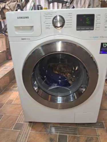 LAVADORA .NÃO ? LAVA E SECA  LAMSUNG 10.1 KG 220.VOLTS 3.MÊS GARANTIA ENTREGA NO LOCAL 