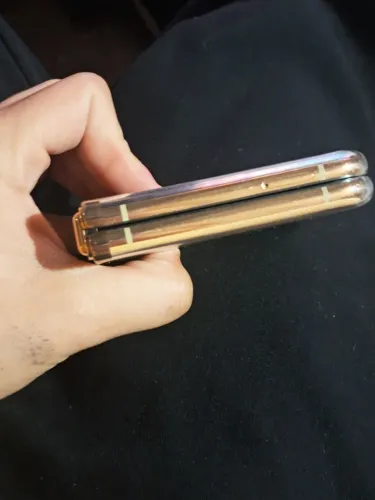 Vendo celular Motorola Razr 40 Ultra