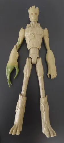 Groot Articulado Original Hasbro