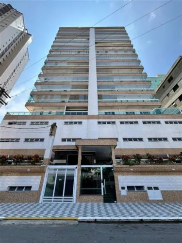Excelente apartamento de 02 dormitórios, sendo 01 suíte, 02 vagas de garagem, sacada gourm
