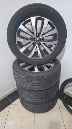 Rodas Amarock Extreme aro 20 com pneus Yocohama