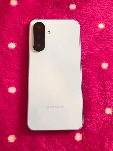 Samsung A17 (Vendo ou Troco)