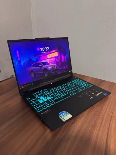 Asus TUF F15 i7 rtx 4050 32gb ram