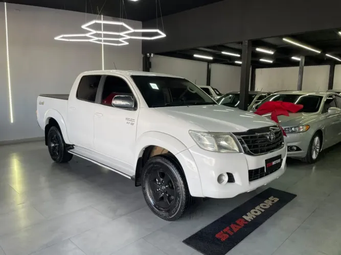 Toyota Hilux CD SRV 4X4 2.7 Flex 16V Aut. 2013