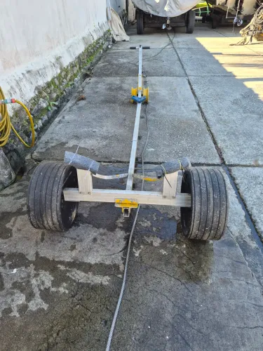 Carretinha de jet ski encalhe 